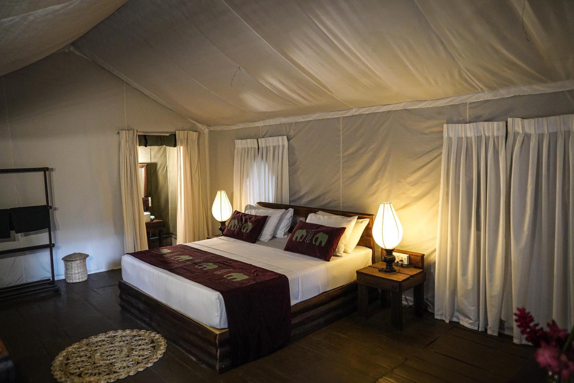 River Glamping By Gaga Bees Udawalawe Exterior foto